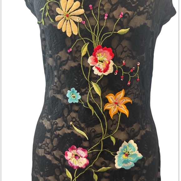 Vintage Betsey Johnson Embroidered Black Lace Dress with mermaid bottom. - Picture 3 of 9
